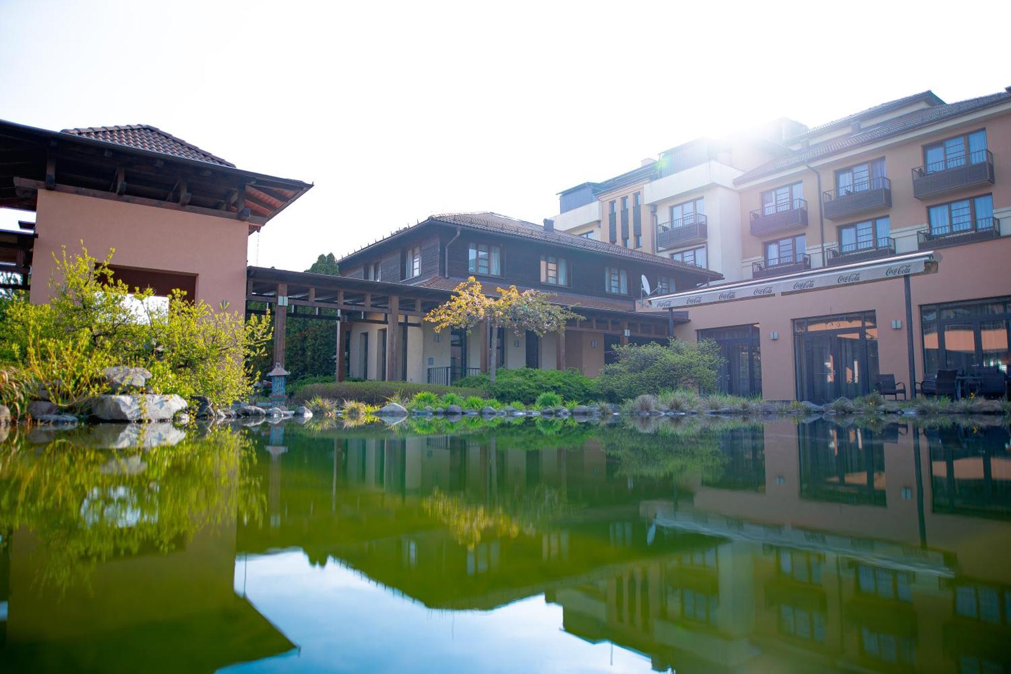Caramell Premium Superior Hotel 4*